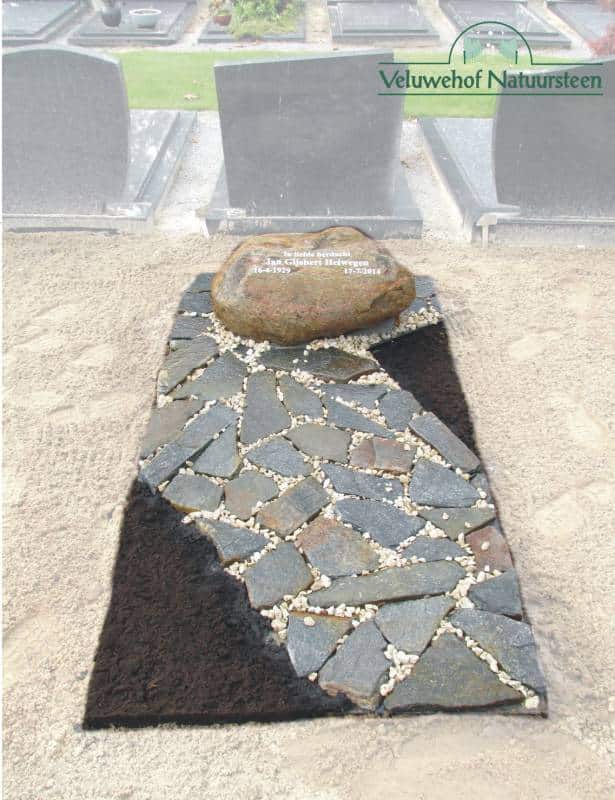R64 – Zwerfkei met flagstones en potgrond