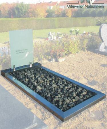 RVS Grafmonument met glasplaat